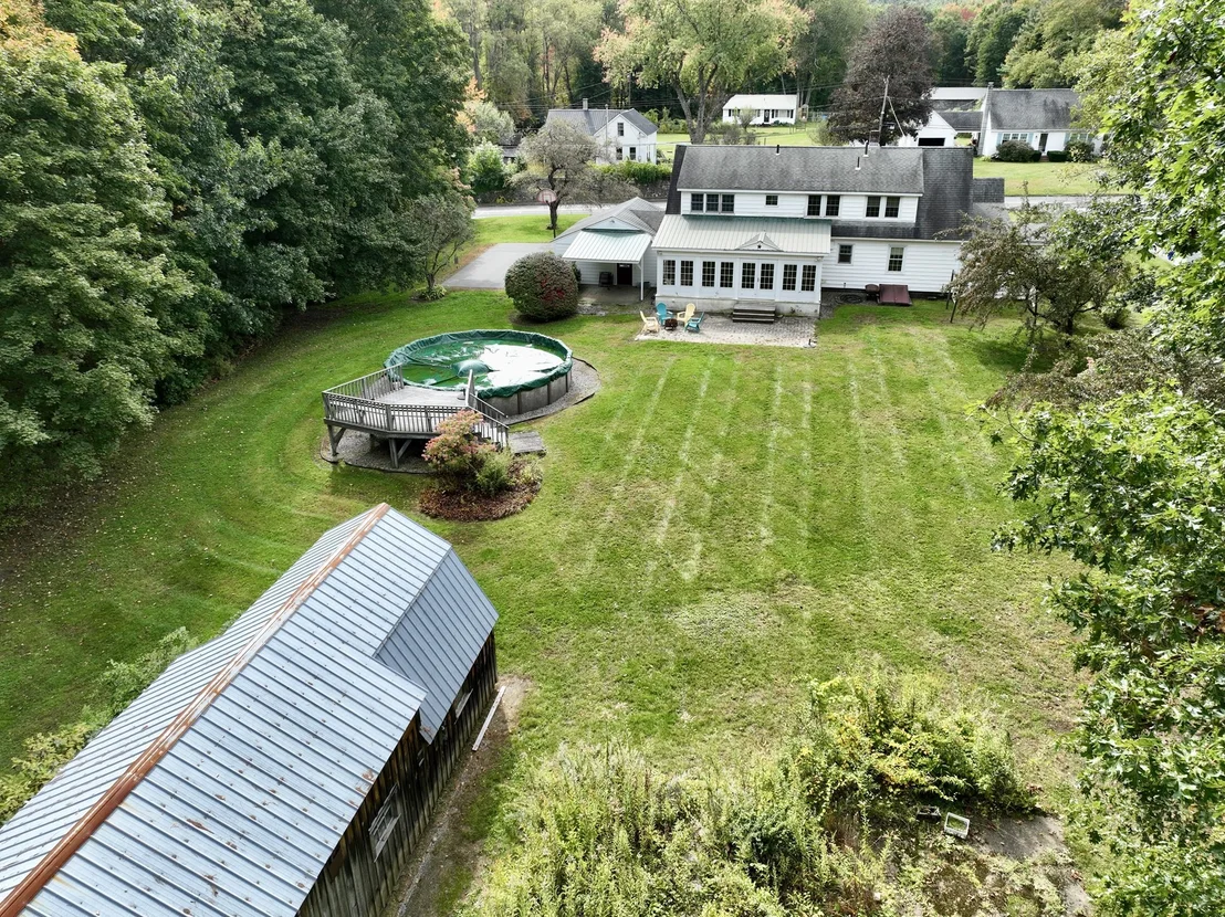 Photo of 337 Log Plain Rd