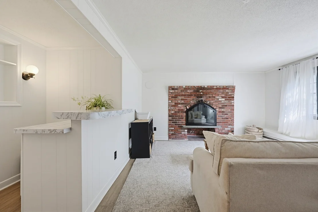 Photo of 10 Howe Circle