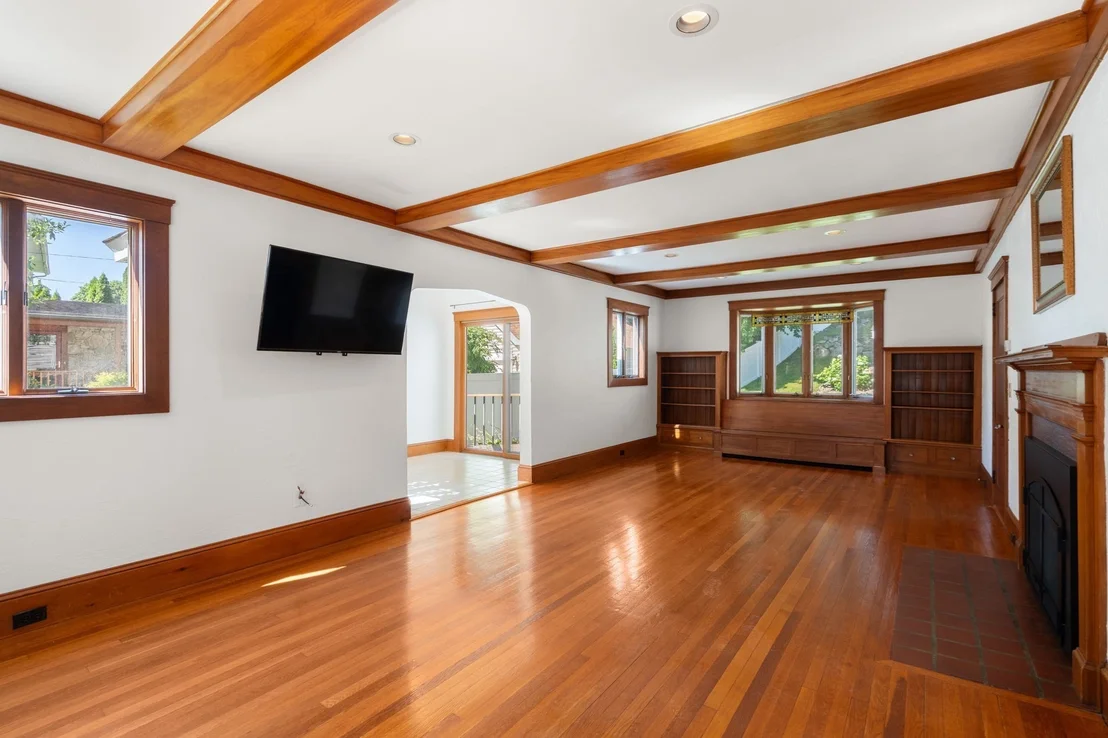 Photo of 43 Laconia Rd