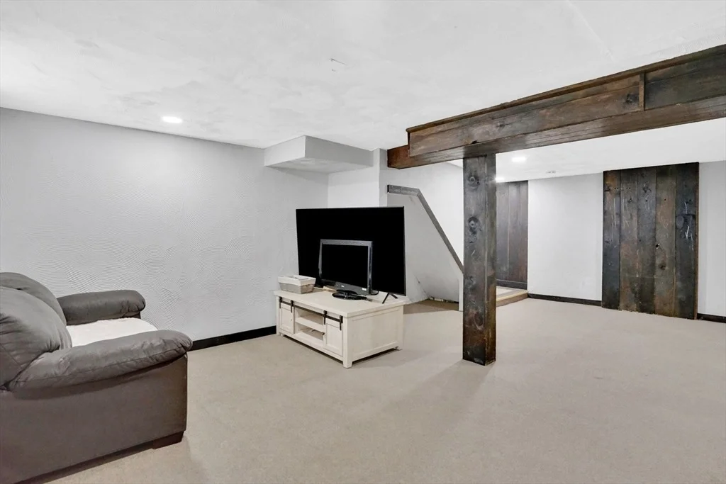 Photo of 94 Cora Ave