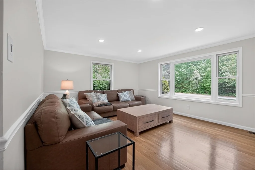 Photo of 321 Birchbark Dr