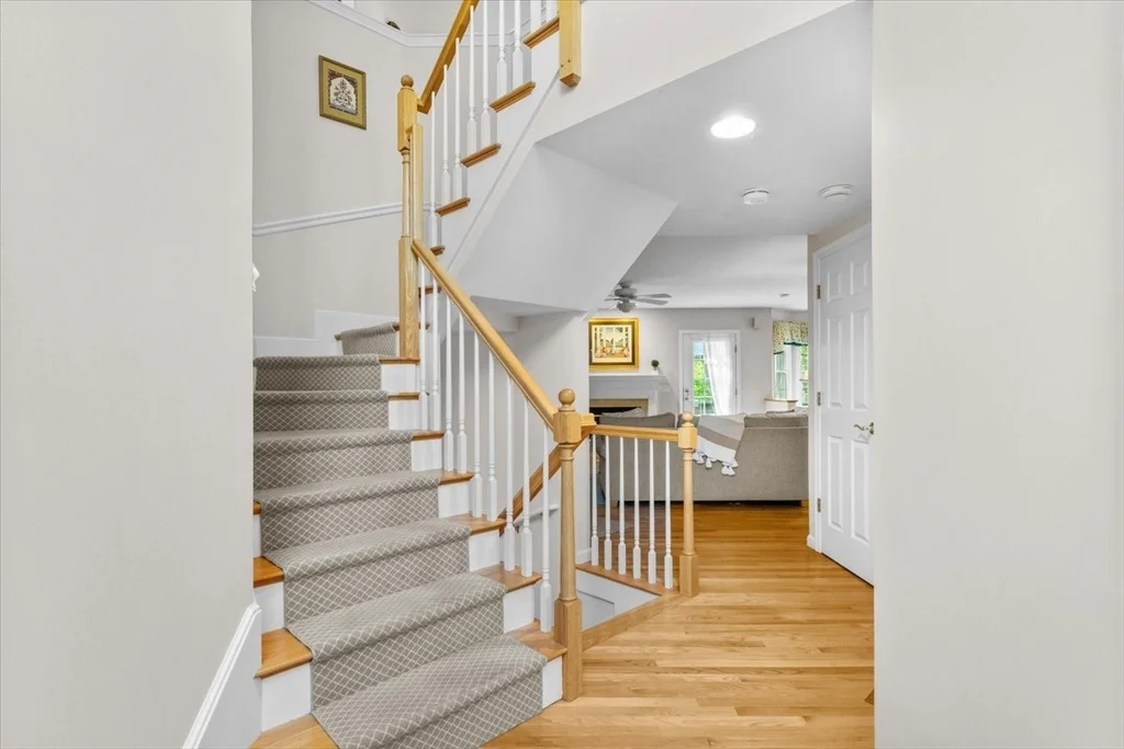 Photo of 7 Whitney Circle