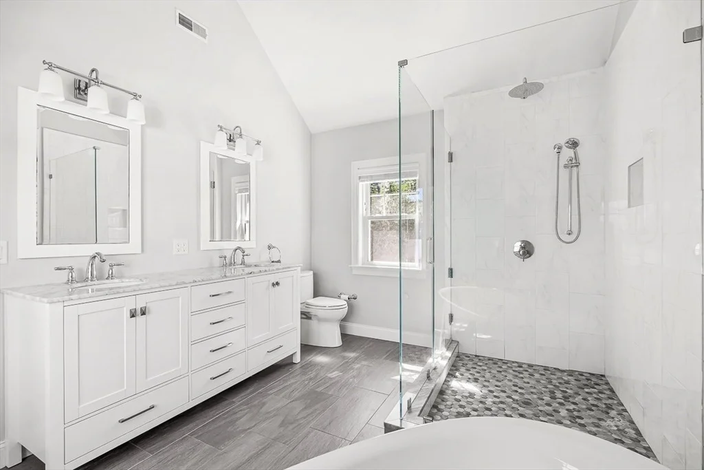Photo of 21 Willowdale Road