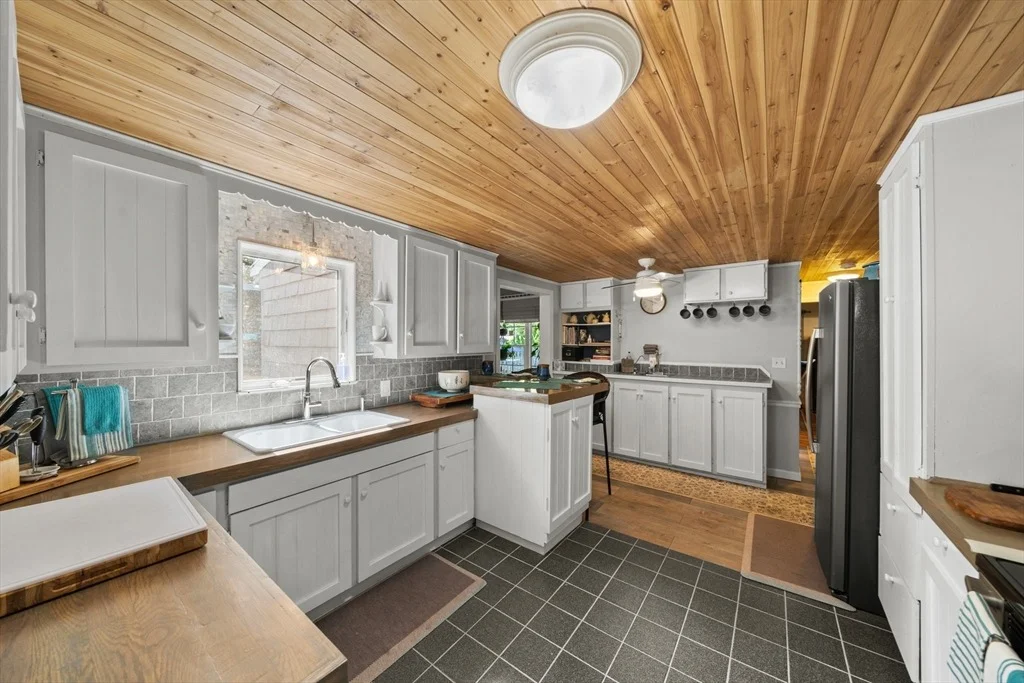 Photo of 4 Laurel St