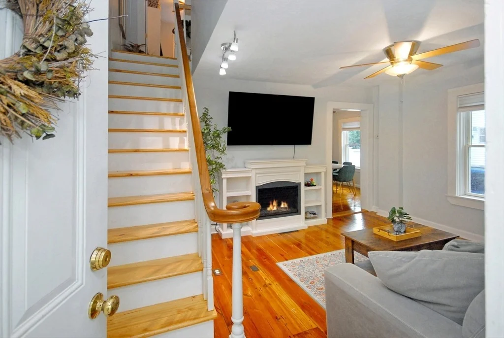 Photo of Unit 7 at 7 Maple Ct