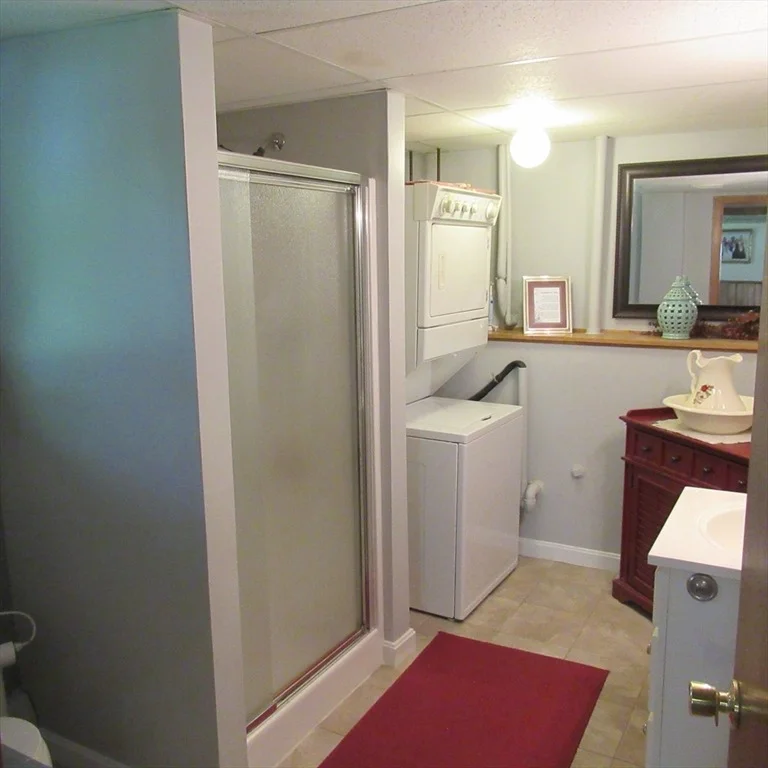 Photo of 82 Fox Ave