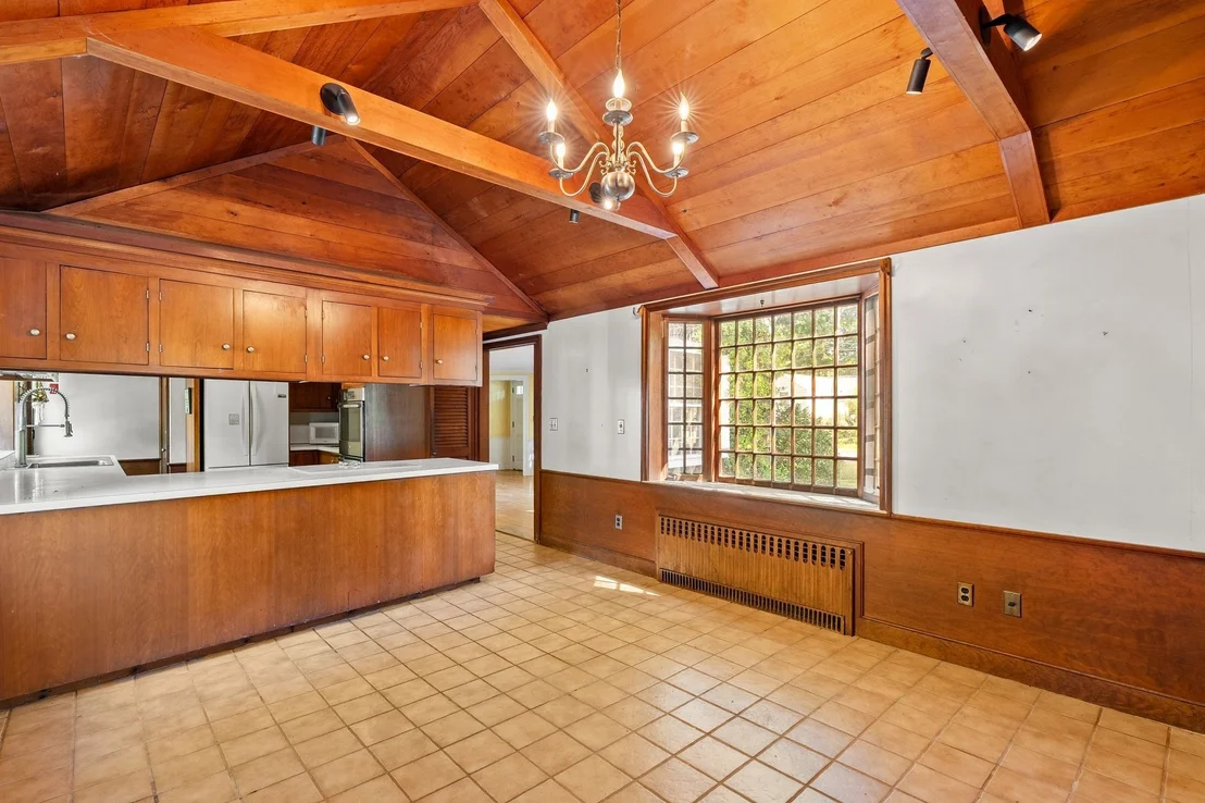 Photo of 13 Whitcomb Ave
