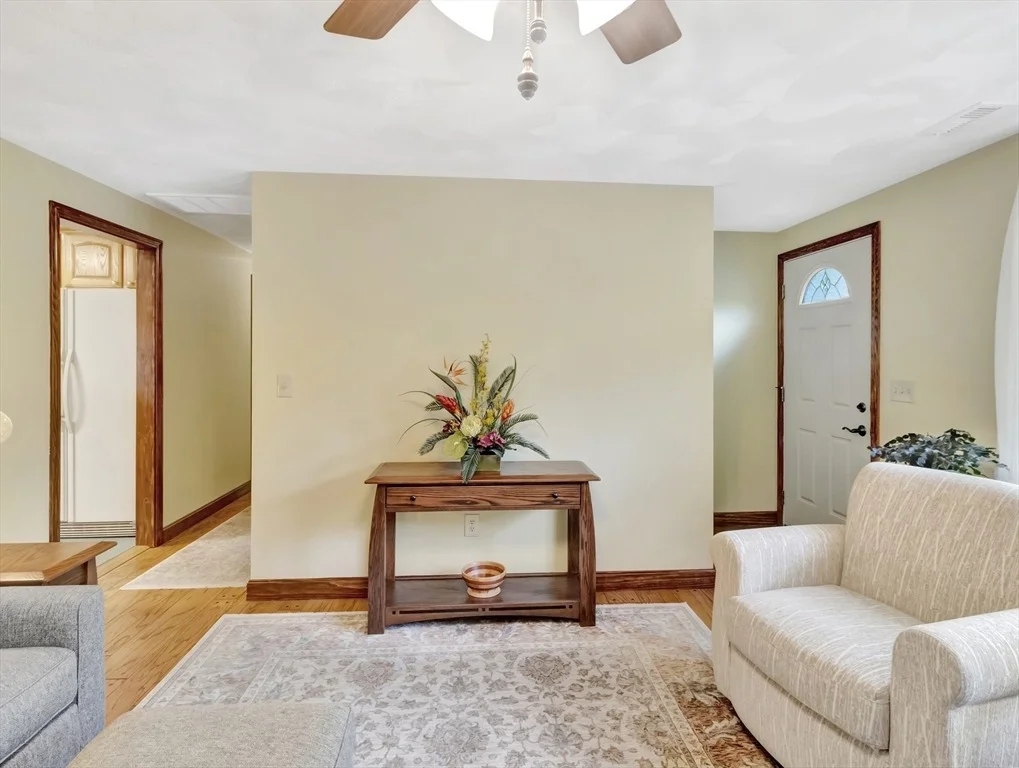Photo of 93 Spring Hill Dr