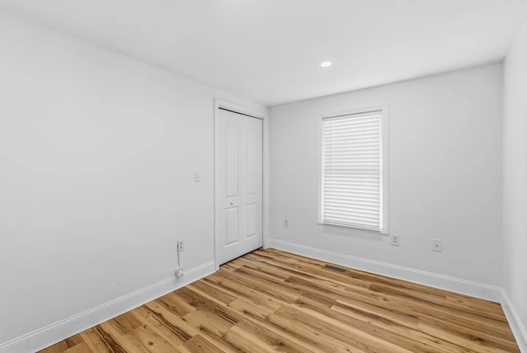Photo of 8 Cottage St