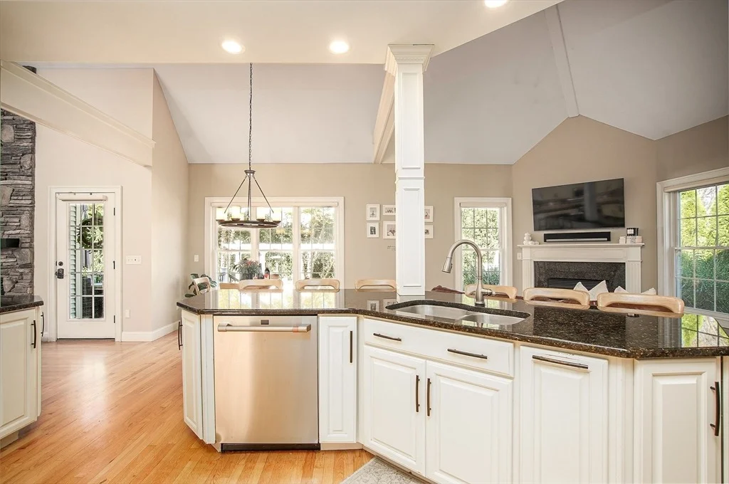 Photo of 451 Falley Dr