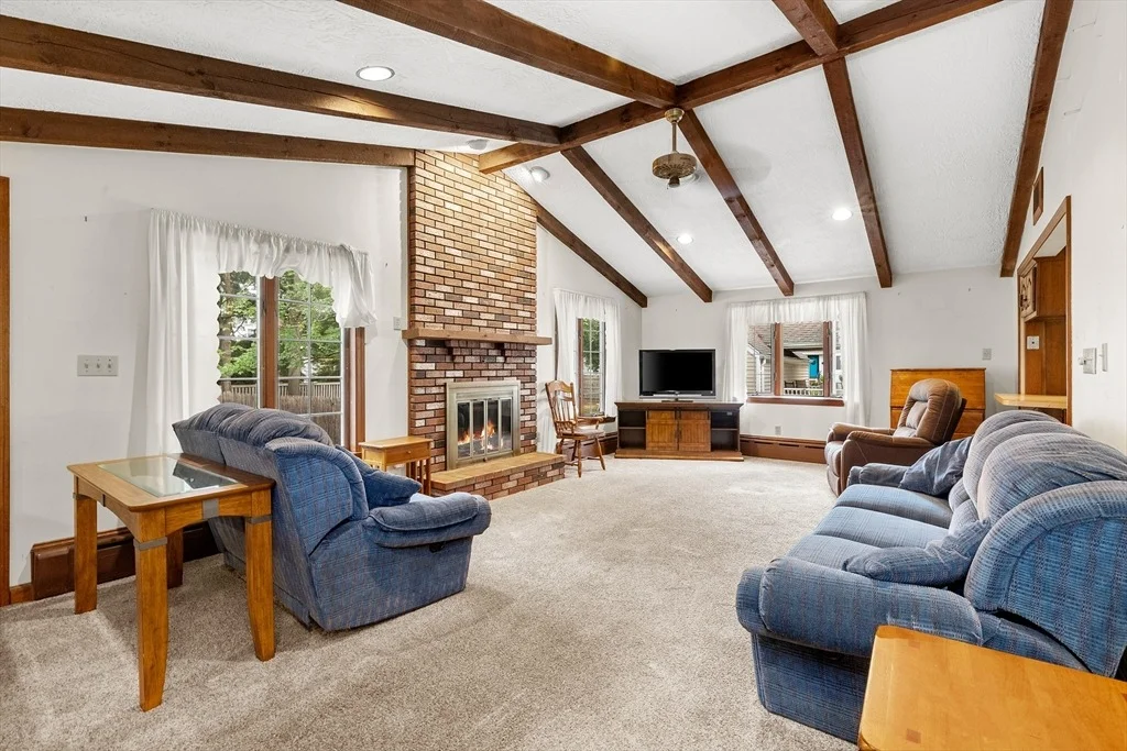 Photo of 16 Breakheart Road