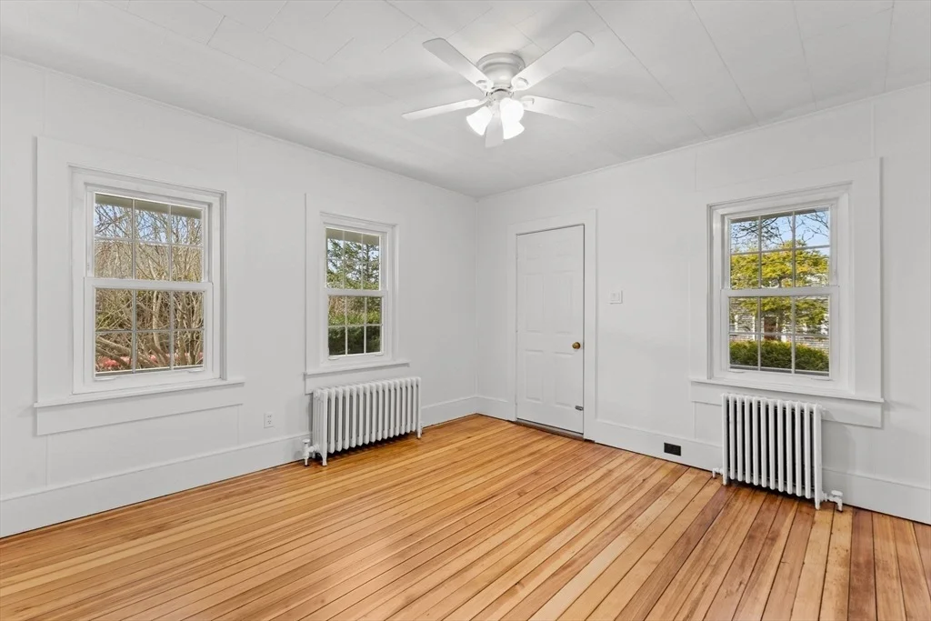 Photo of 10 Puritan Rd