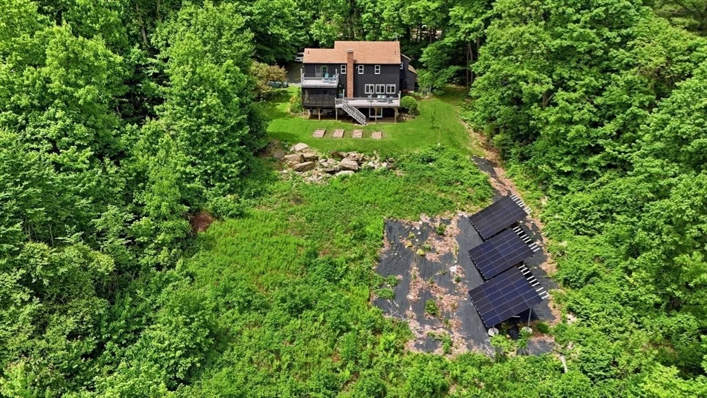 Photo of 48 Birch Bluff Rd