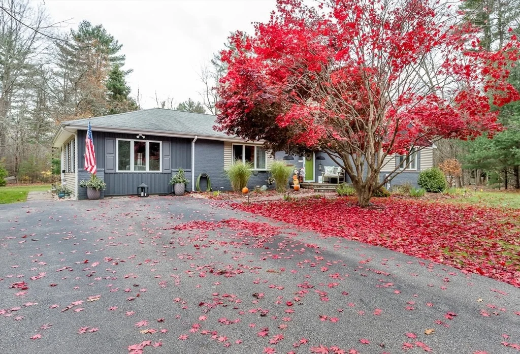 Photo of 151 Stearns Ave