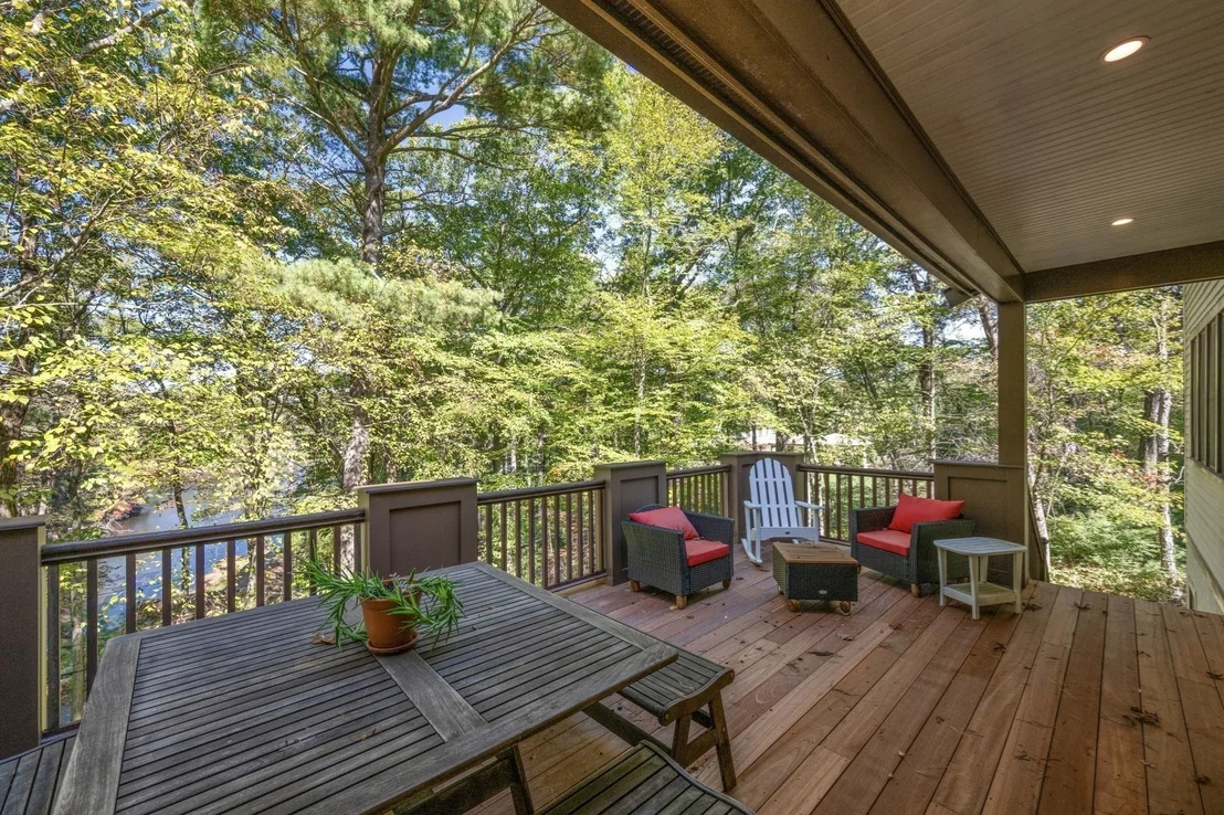 Photo of 250 Meadowbrook Road