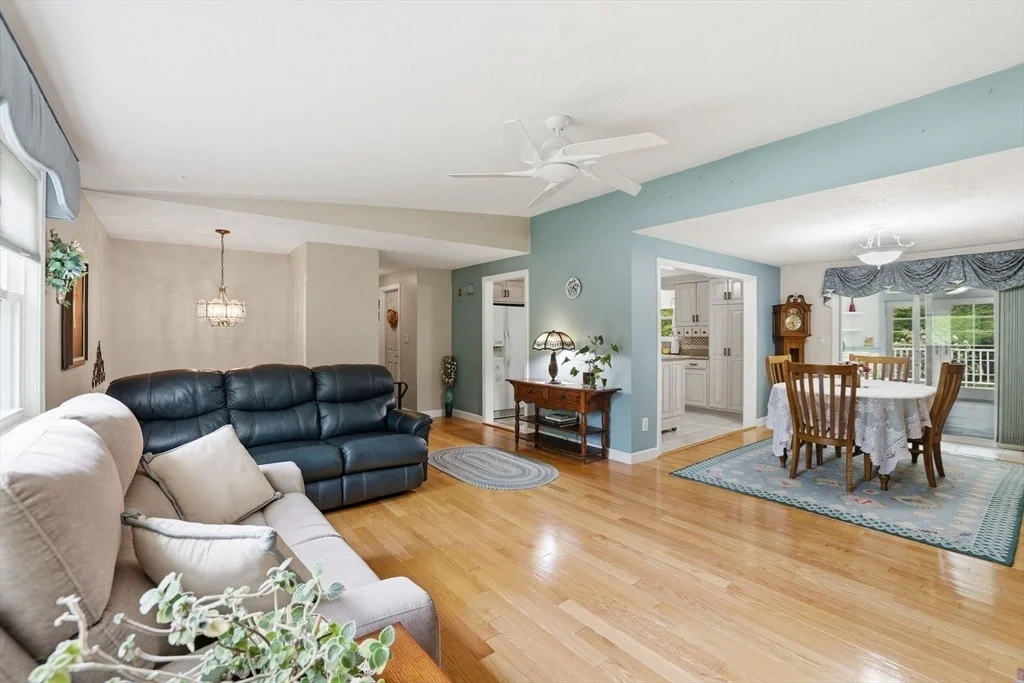 Photo of 17 Briggs Ave