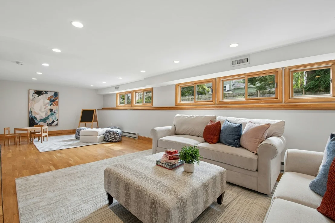 Photo of 22 Westlund Rd