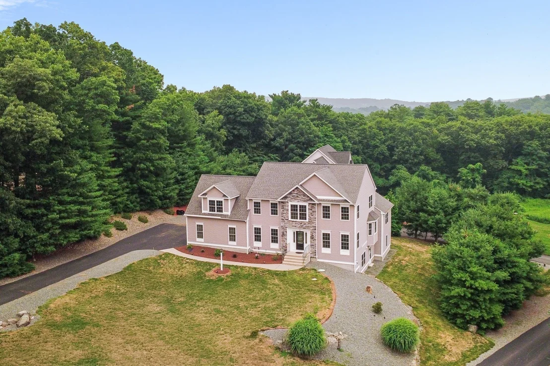 Photo of 14 Longbrook Dr
