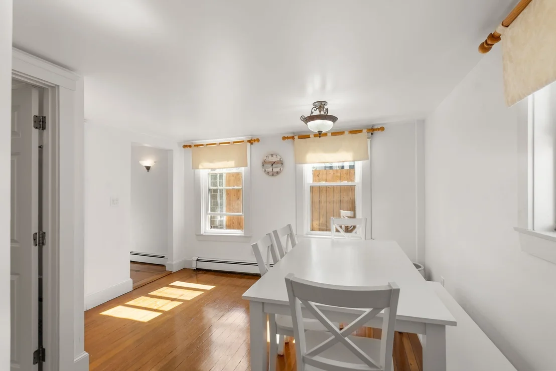 Photo of 8 Lewis Court