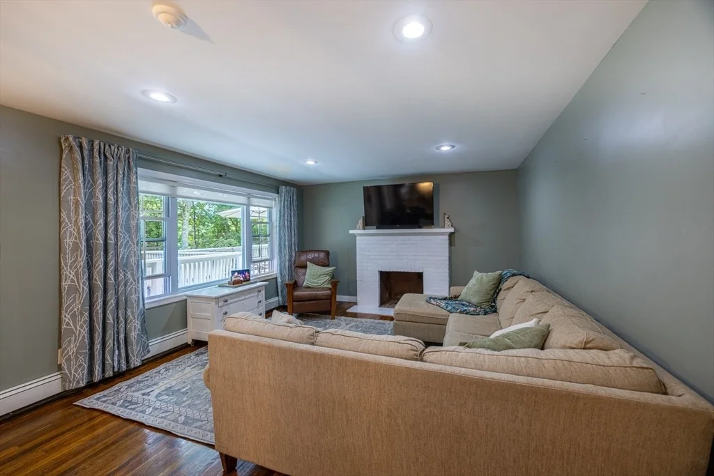 Photo of 17 Gardner Ave
