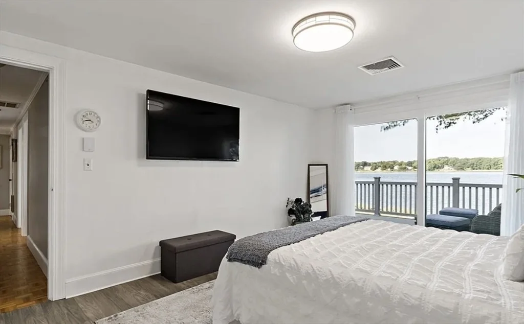 Photo of 22 Riverside Drive