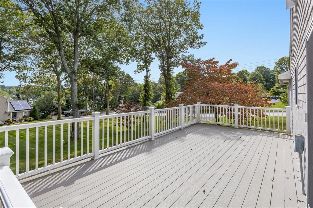 Photo of 158 Lakeside Dr