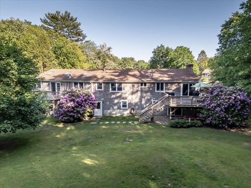 Photo of 26 Brookings Dr