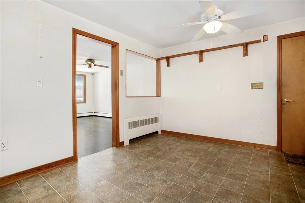 Photo of 6 Laurine Rd