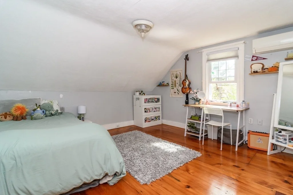 Photo of 288 Bacon St