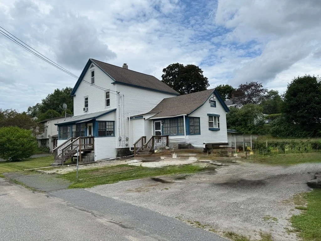 Photo of 27 Warwick Ave