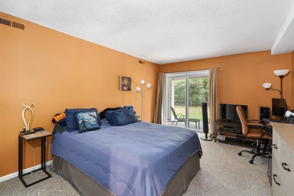 Photo of Unit 80 at 80 Williamsburg Dr