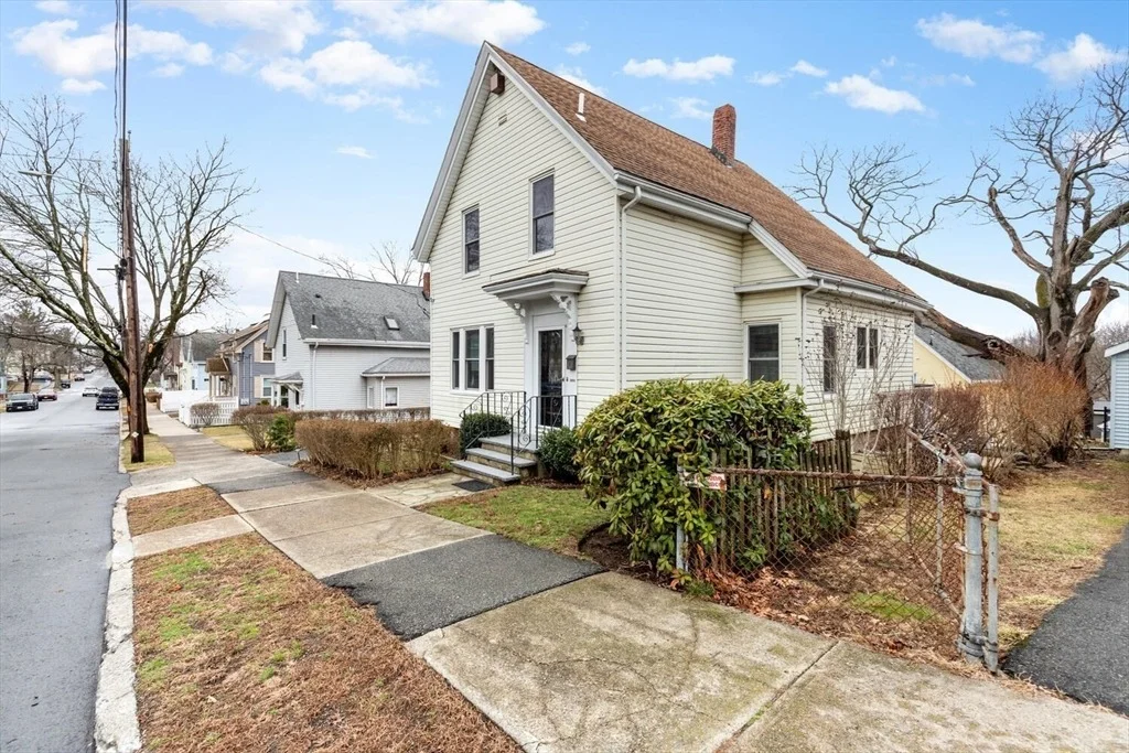 Photo of 108 Pine Grove Avenue