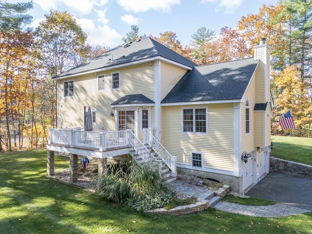 Photo of 452 River St