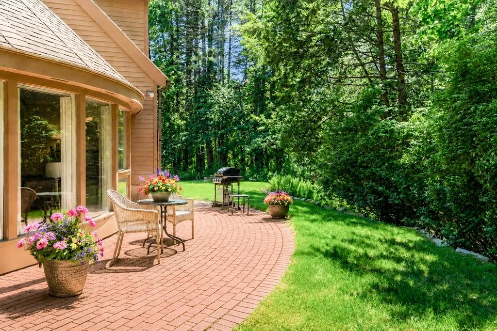 Photo of 78 Carroll Dr