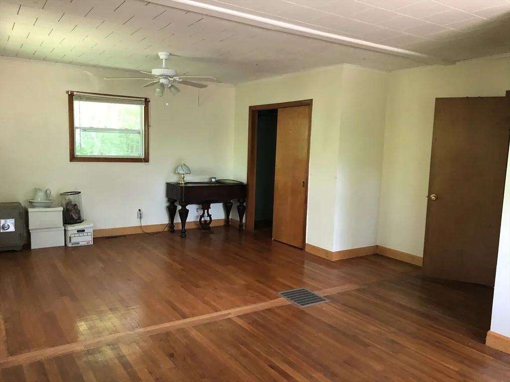 Photo of 64 Garfield Rd