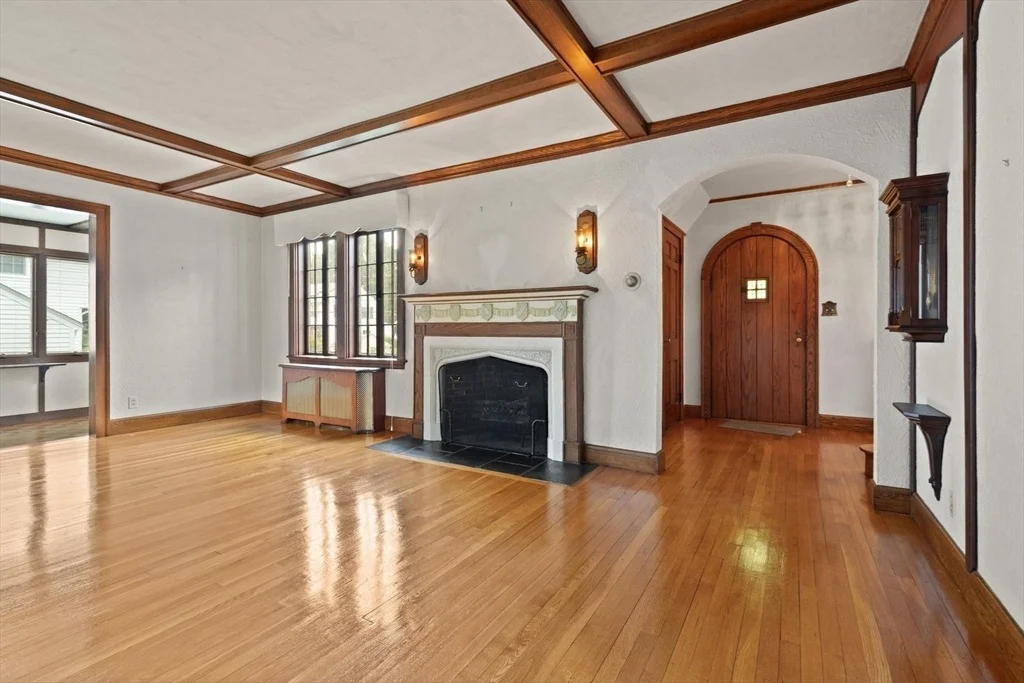 Photo of 9 Mayfield Rd