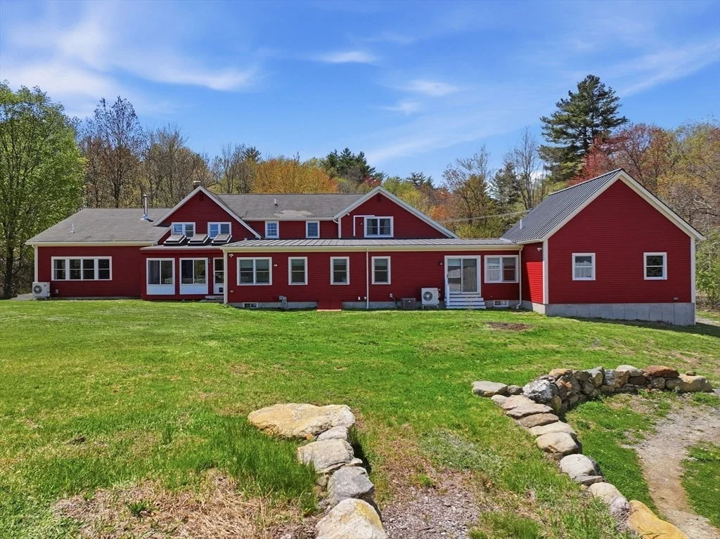 Photo of 269 Harvard Rd