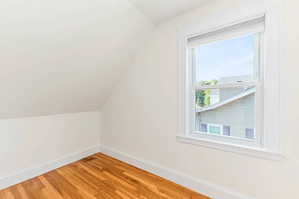 Photo of 183 Grant Ave