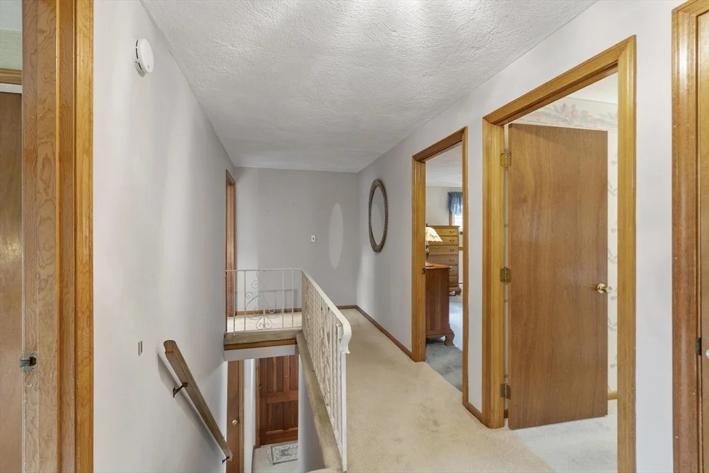 Photo of 7 Susan Dr