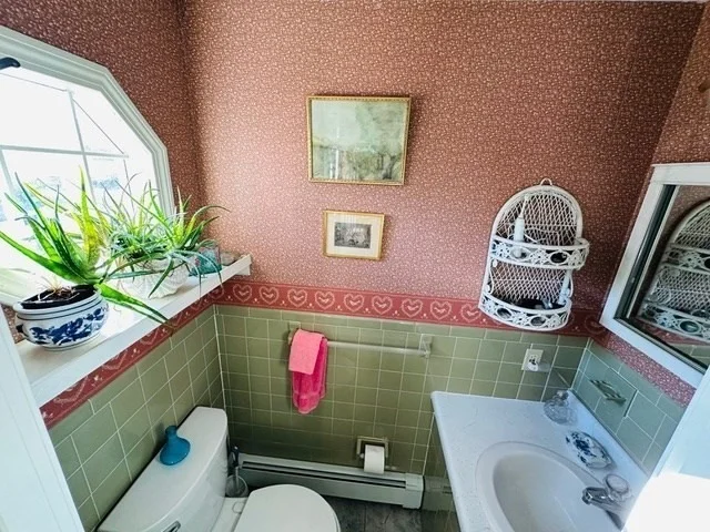 Photo of 8 Jasmine Ln