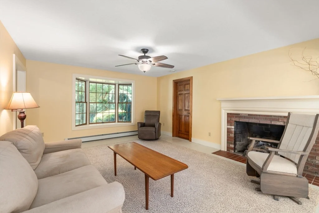 Photo of 12 Hillside Dr