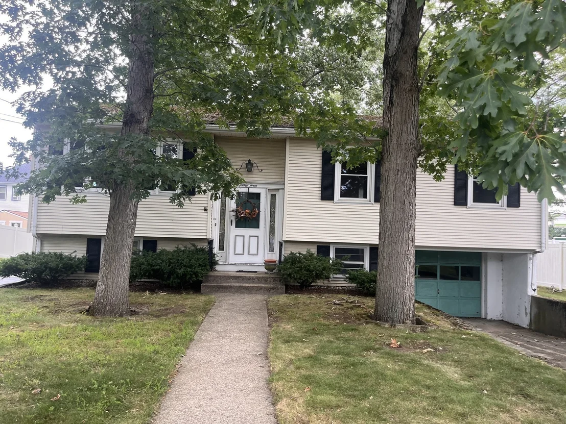 Photo of 33 Rand Ave
