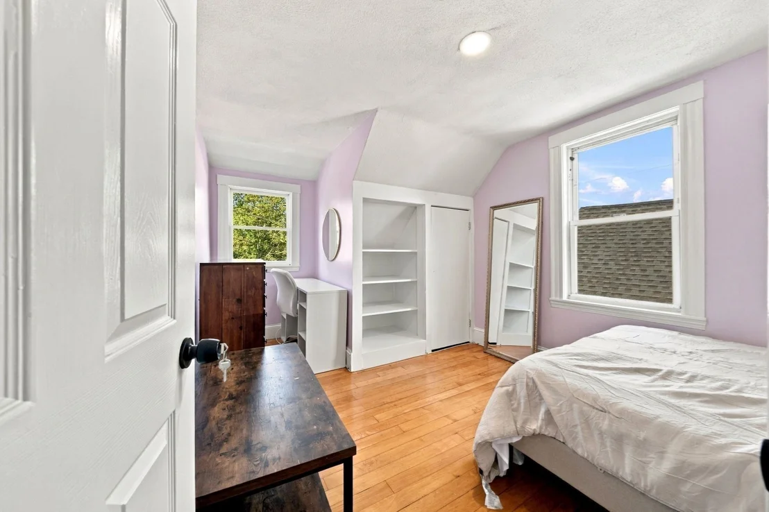 Photo of 6 Clifton Ave
