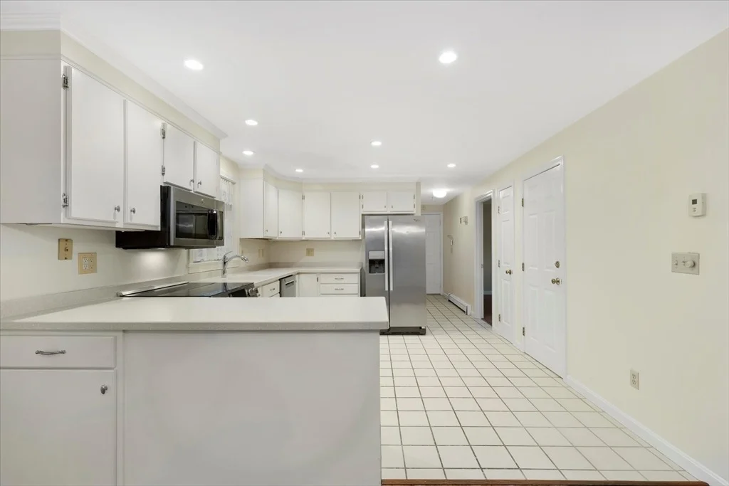 Photo of 28 Peacock Dr