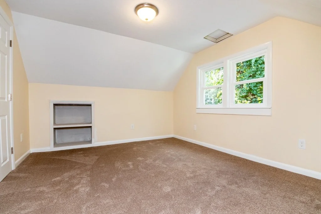 Photo of 4 Highland Cir