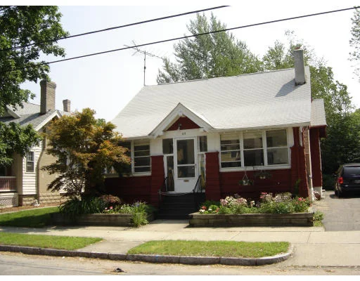Photo of 65 Manitoba St