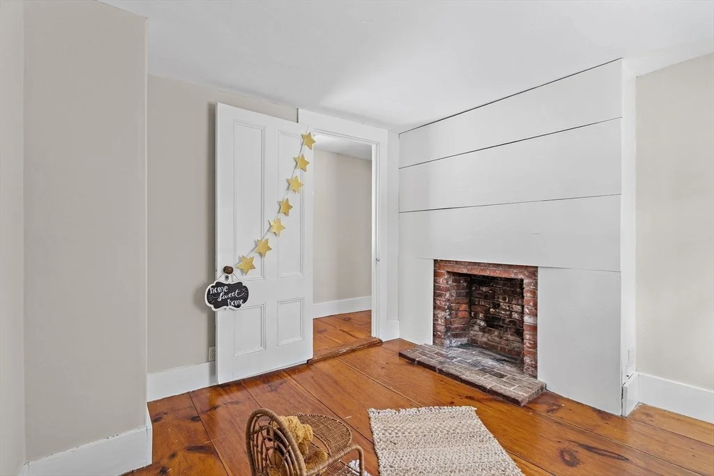 Photo of 280 W Acton Road