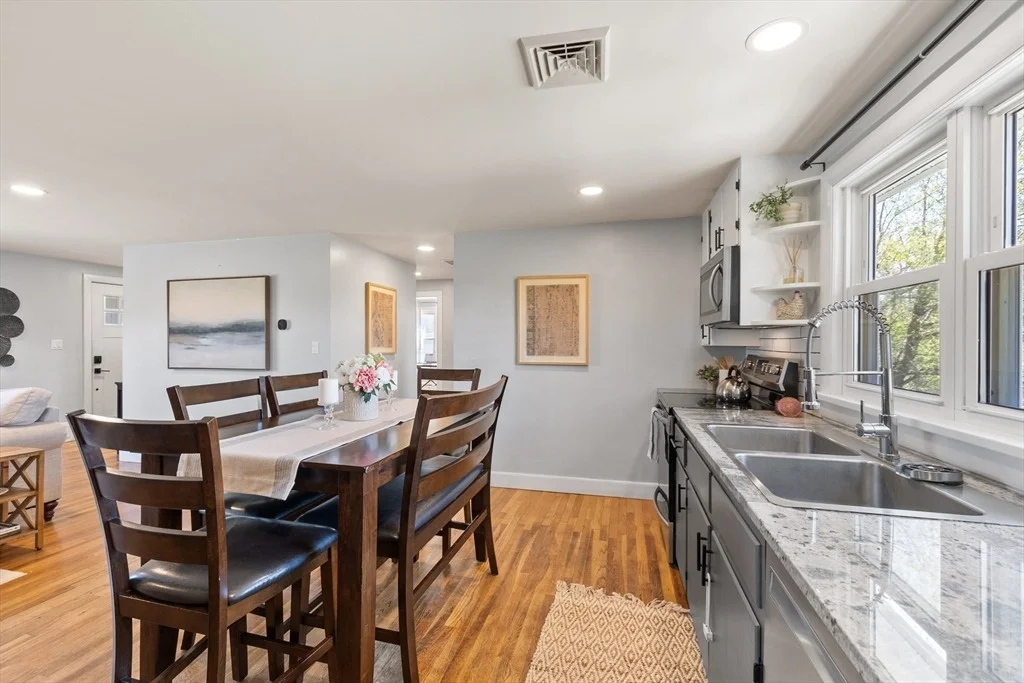 Photo of 319 Chase Road