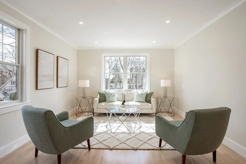 Photo of 383 Marrett