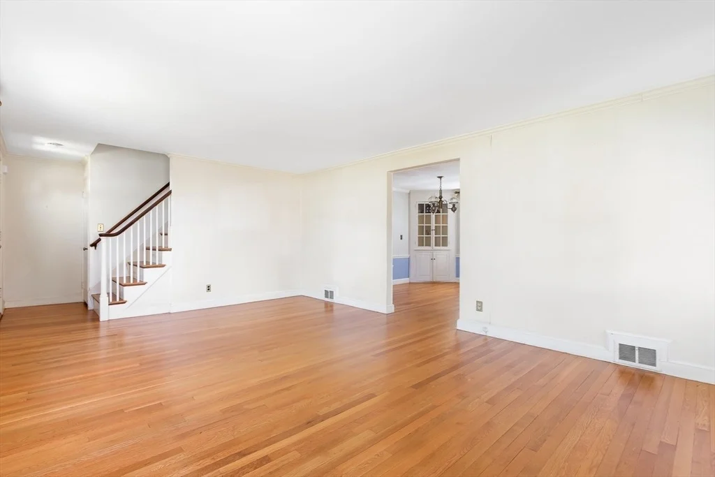 Photo of 30 Richards Cir